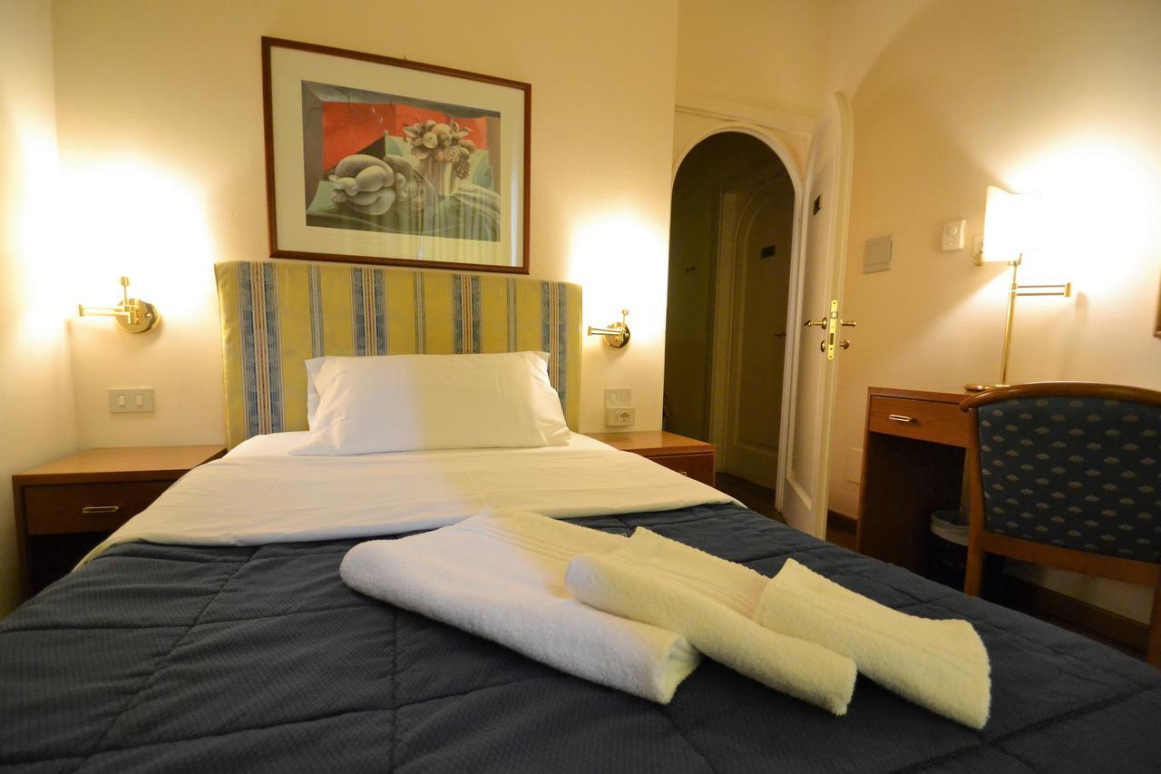 Hotel Posta Cecina  Εξωτερικό φωτογραφία