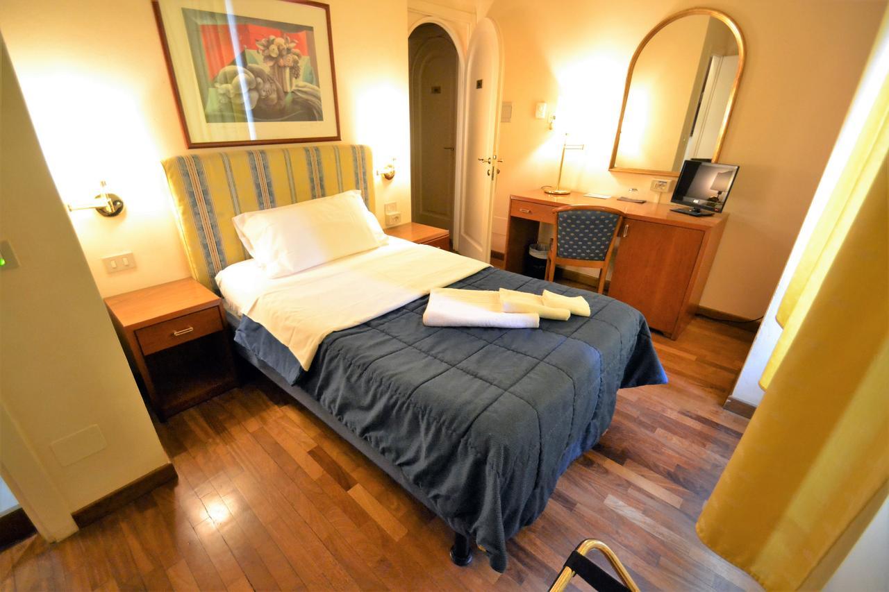 Hotel Posta Cecina  Εξωτερικό φωτογραφία