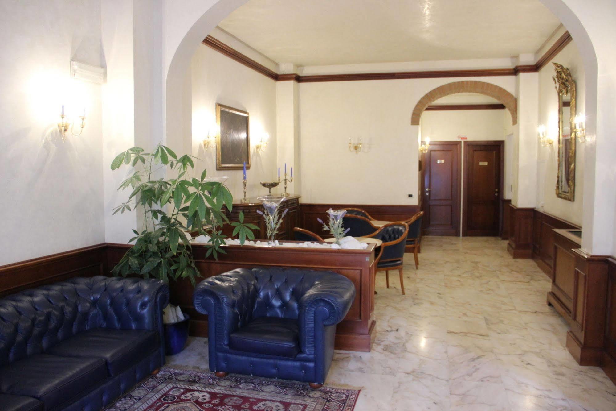 Hotel Posta Cecina  Εξωτερικό φωτογραφία