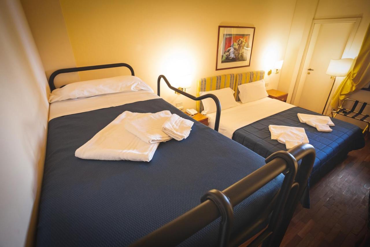 Hotel Posta Cecina  Εξωτερικό φωτογραφία