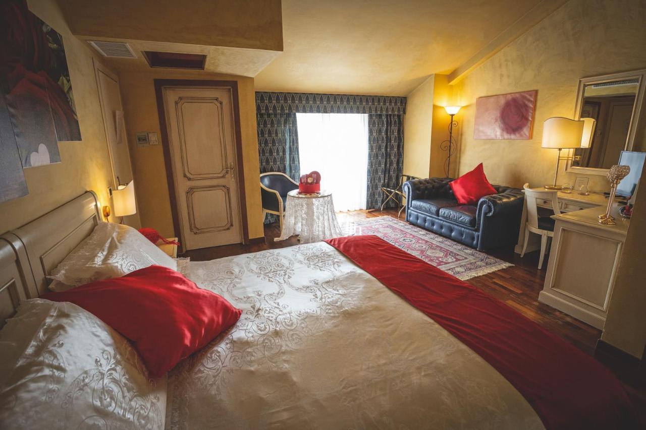 Hotel Posta Cecina  Εξωτερικό φωτογραφία