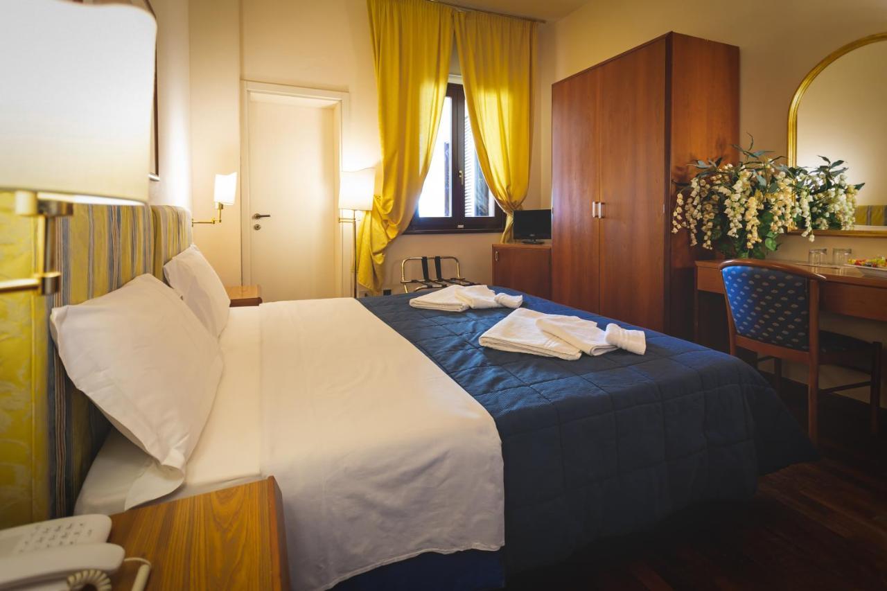 Hotel Posta Cecina  Εξωτερικό φωτογραφία